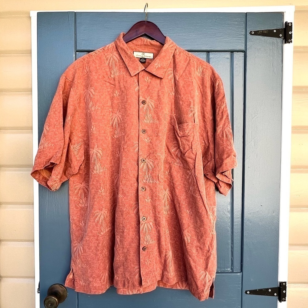 Tommy Bahama 100% Silk Palm
Tree Shirt Men Size XL Coral
